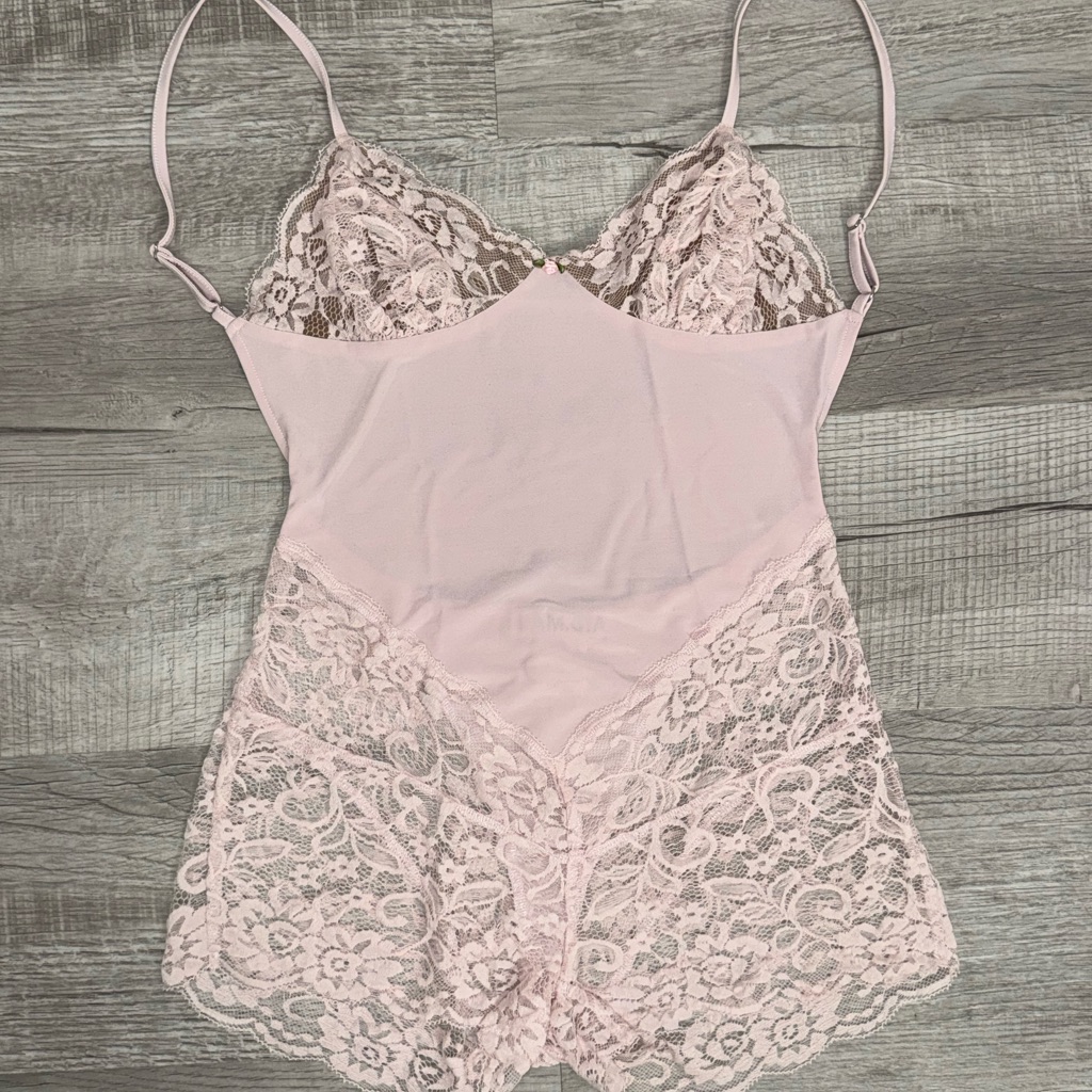 Madison Beer ~Preowned~ Romper Pink I Am Gia Lace Small